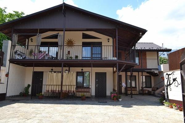 Guest House Sunrise Камианец-Подилский Екстериор снимка