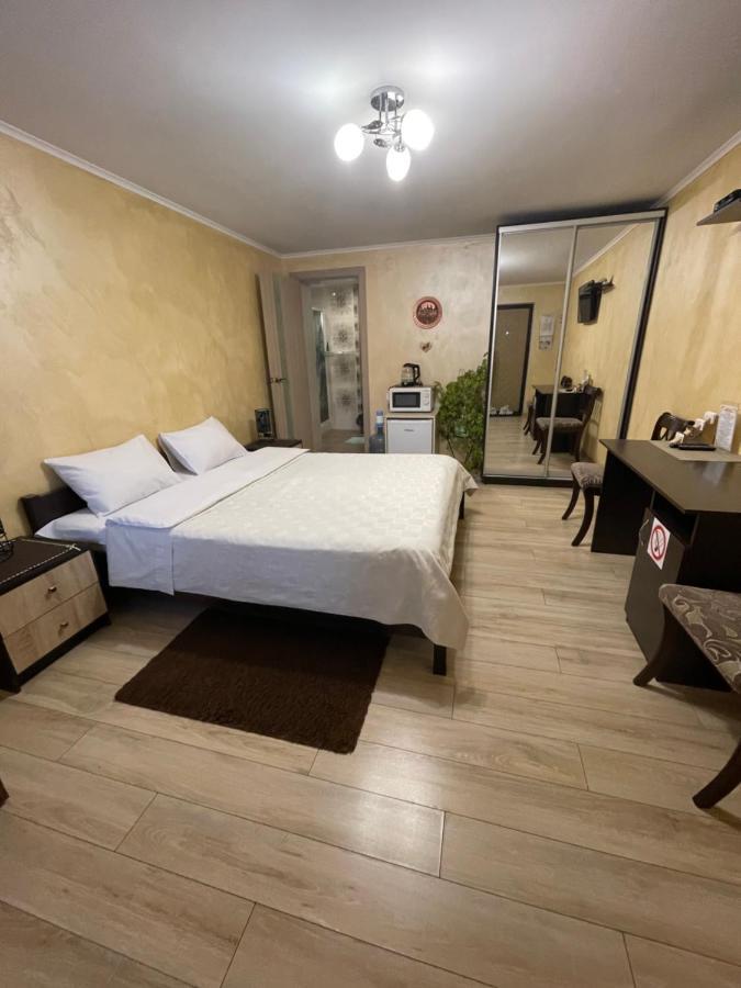 Guest House Sunrise Камианец-Подилский Екстериор снимка